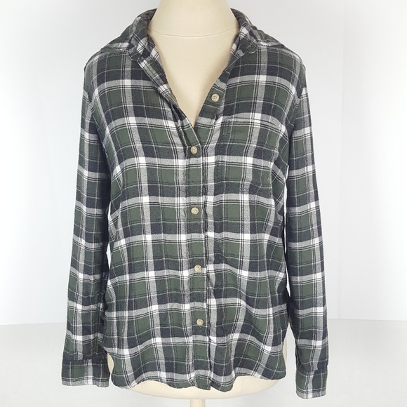 American Eagle Outfitters Tops - 3/$12 American Eagle Size Small Green Plaid Top